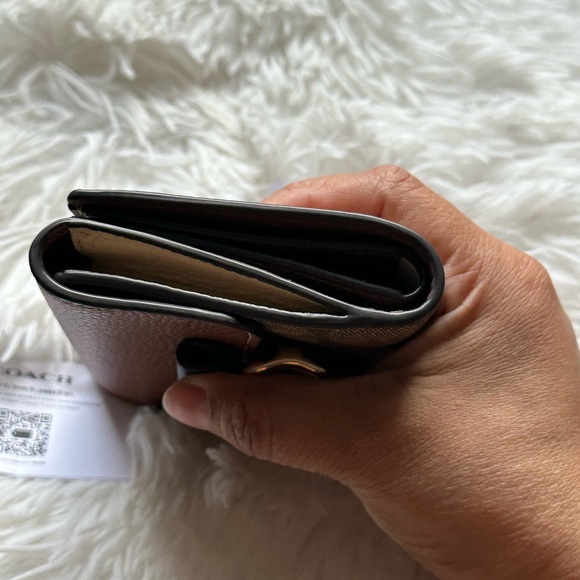 Coach Small Morgan Wallet - Picture 11 of 12